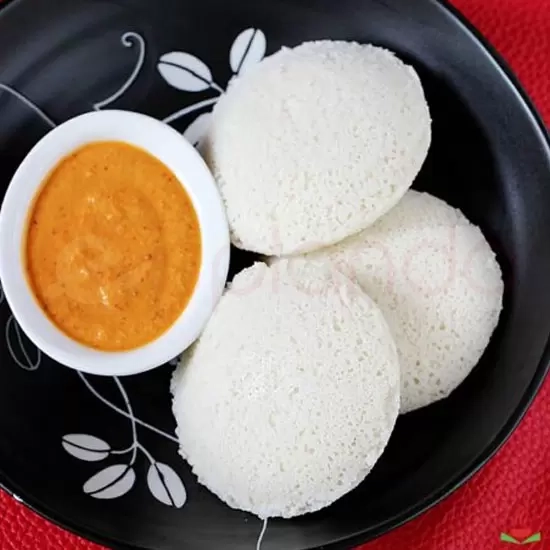 Idli (comes With Chutney) (per Pc)