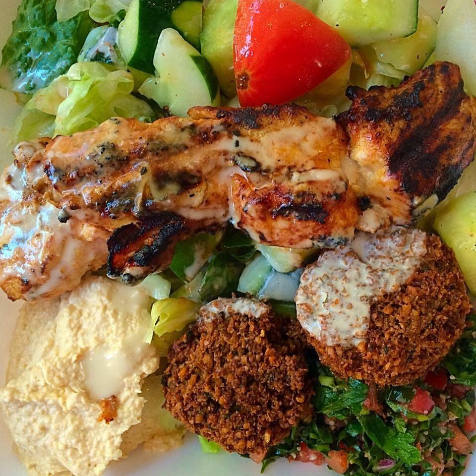 Falafel Chicken Salad Plate/ Salads