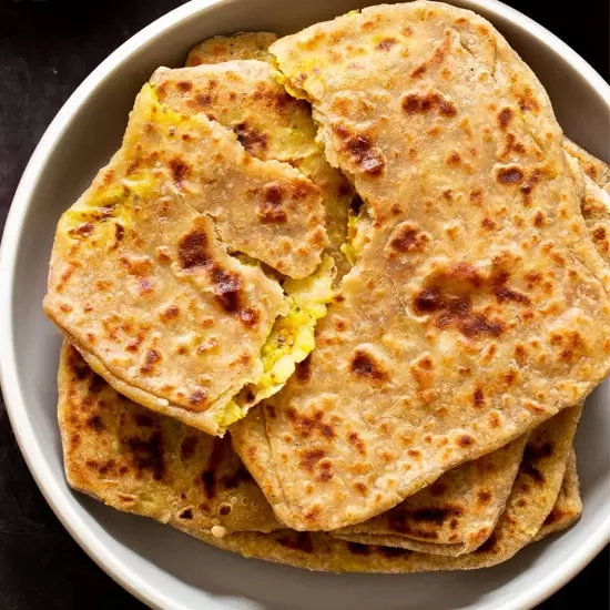 Aloo paratha (per pcs)