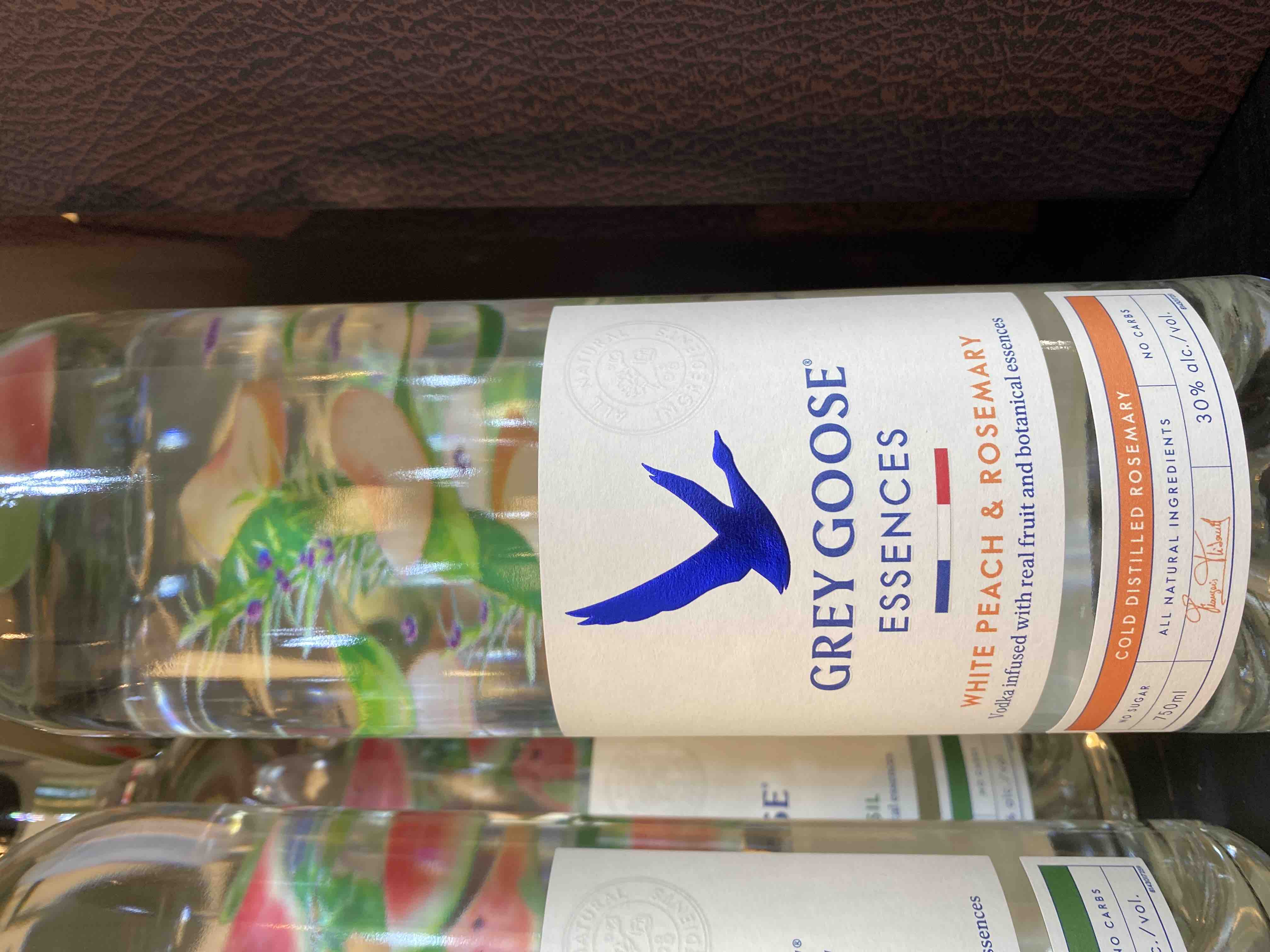 GREY GOOSE Essence Peach