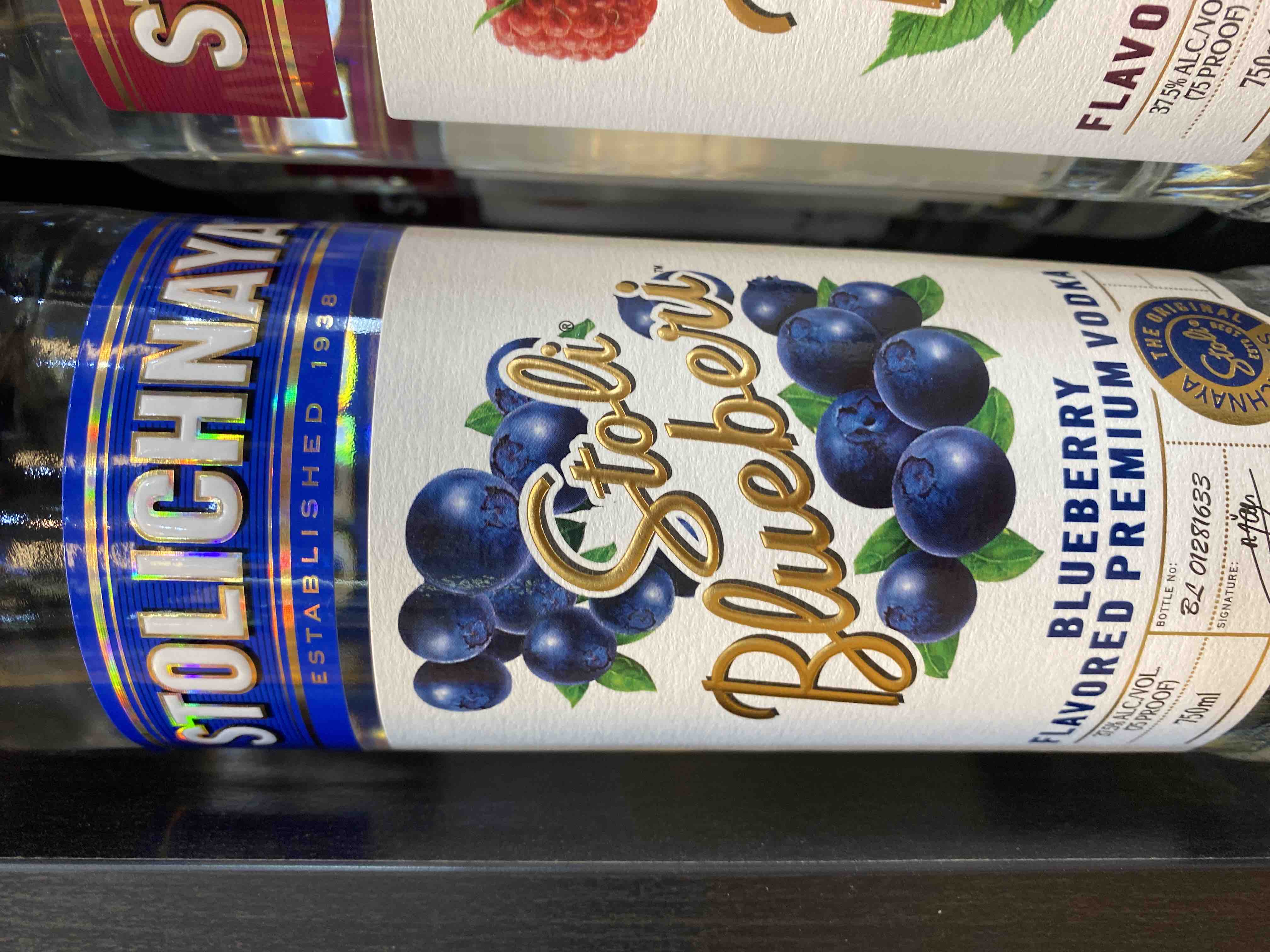 STOLICHNAYA Blueberi