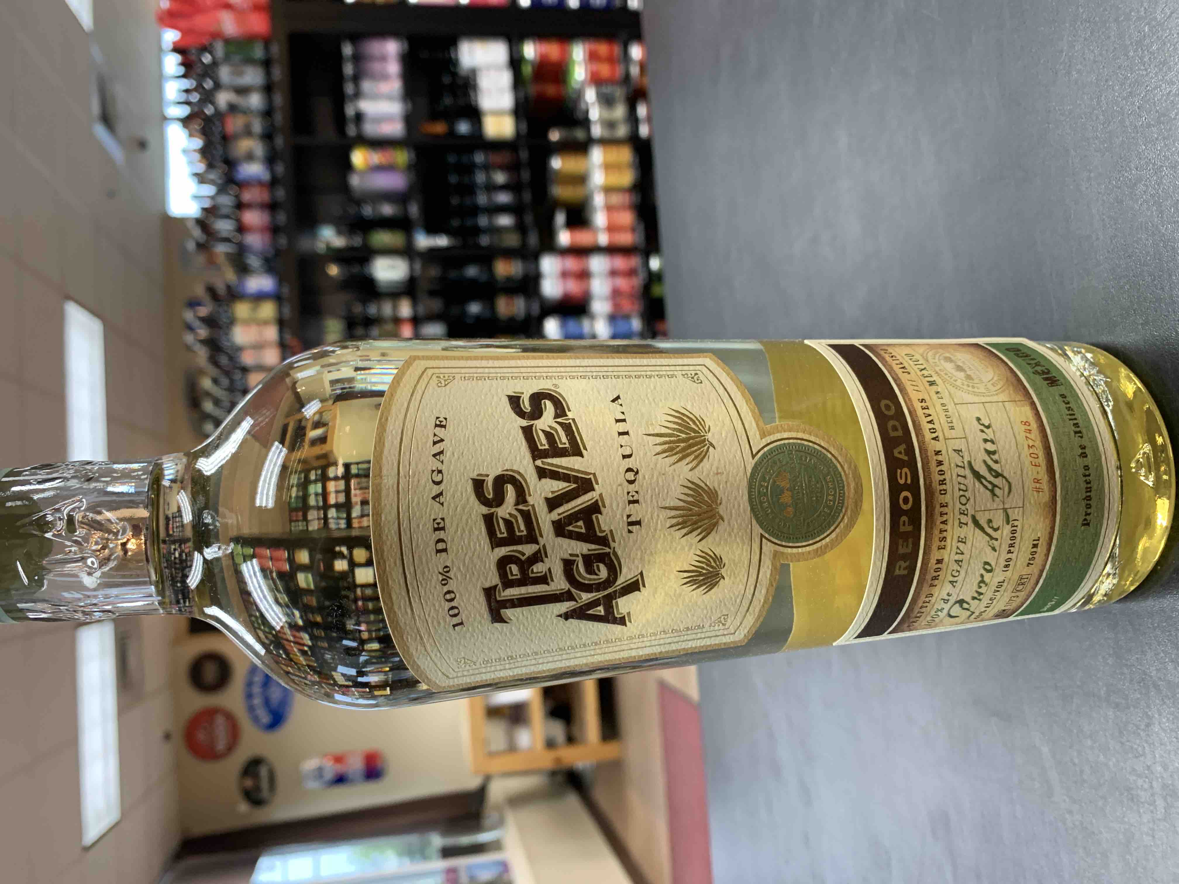 TRES AGAVES Reposado Tequila